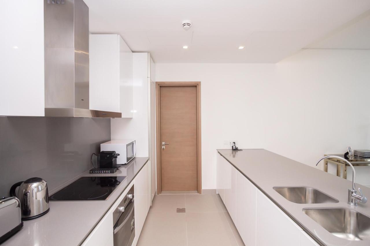 Dhh - Opposite To City Walk Mall - 3 Beds With Maids Room Dubai Ruang foto